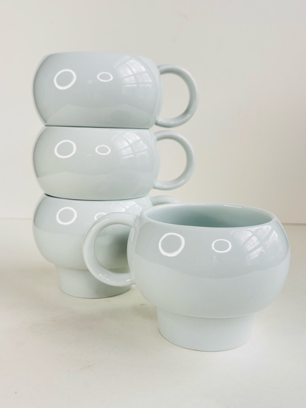 NAMBE Lou Henry Round White Large Stackable Set of Ceramic Coffee Mugs (4)